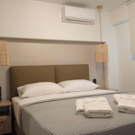 Q Luxury Rooms Paleros Eksteriør bilde