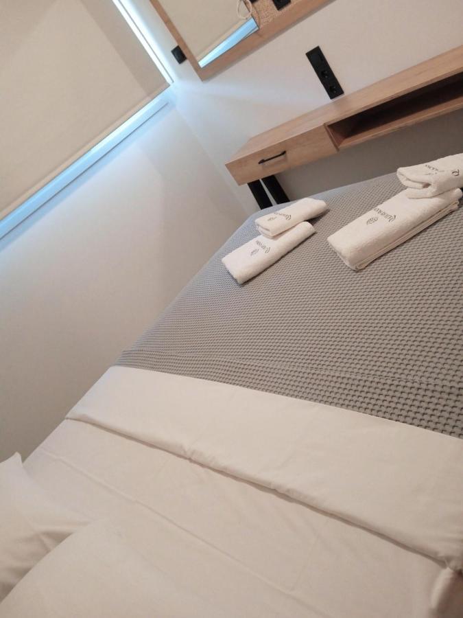 Q Luxury Rooms Paleros Eksteriør bilde