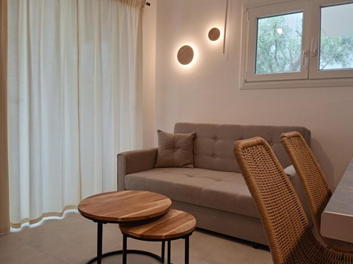 Q Luxury Rooms Paleros Eksteriør bilde