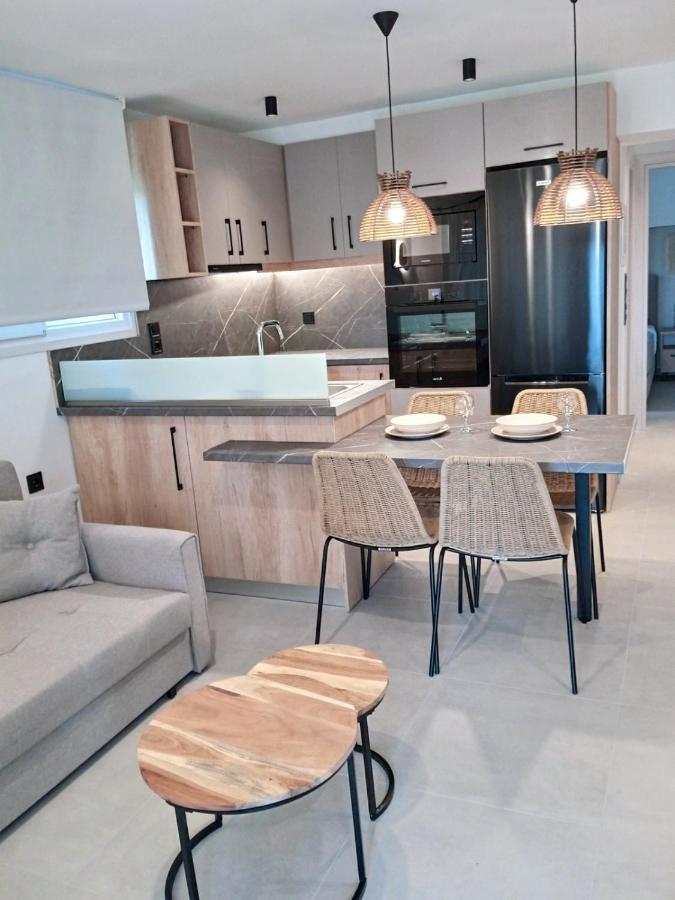 Q Luxury Rooms Paleros Eksteriør bilde