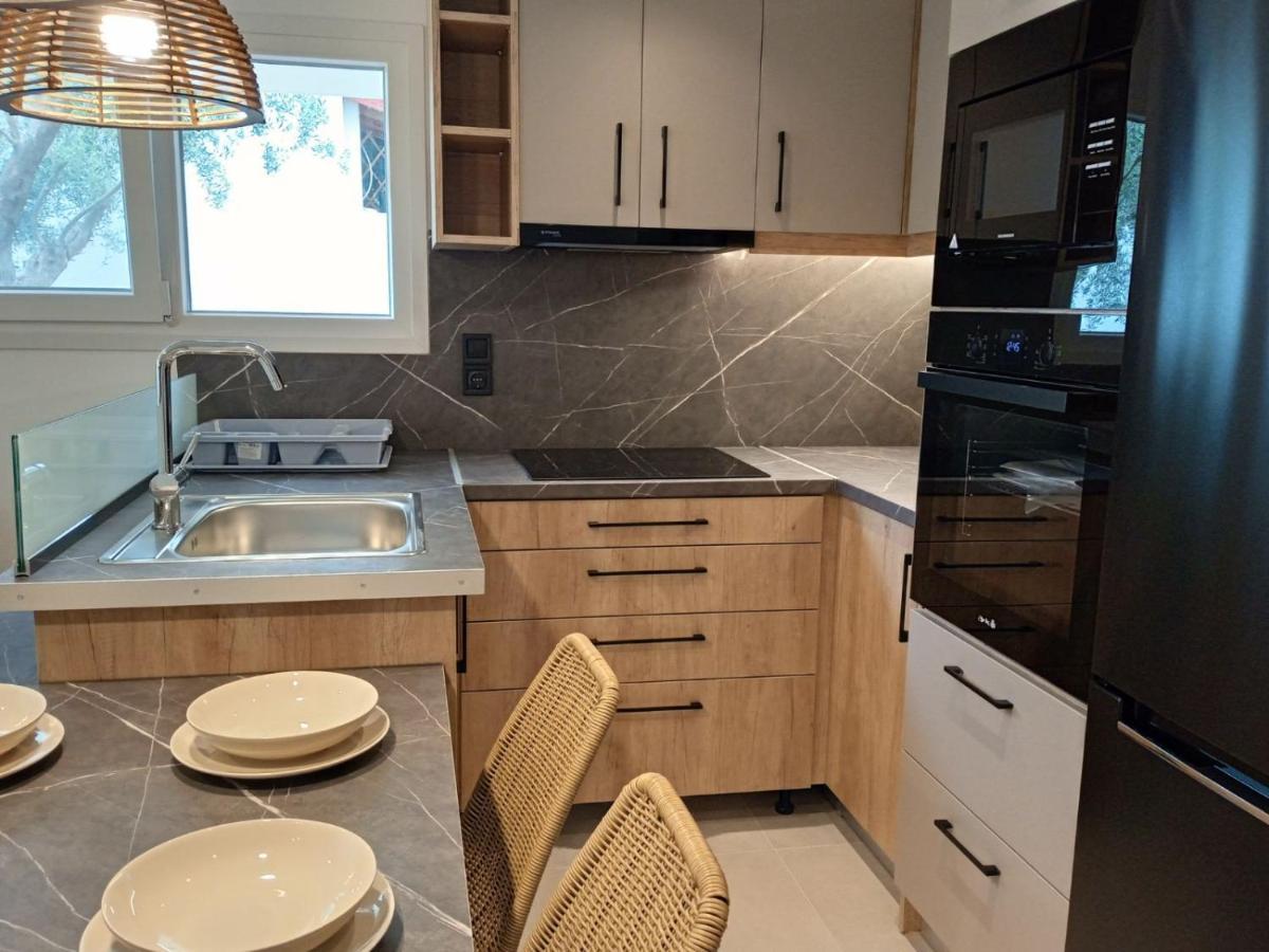 Q Luxury Rooms Paleros Eksteriør bilde