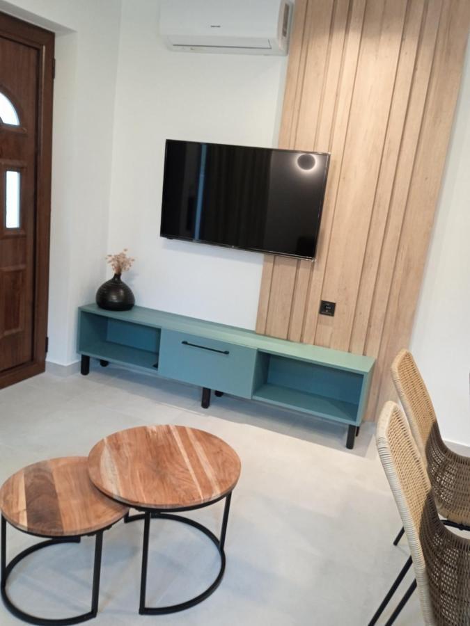 Q Luxury Rooms Paleros Eksteriør bilde