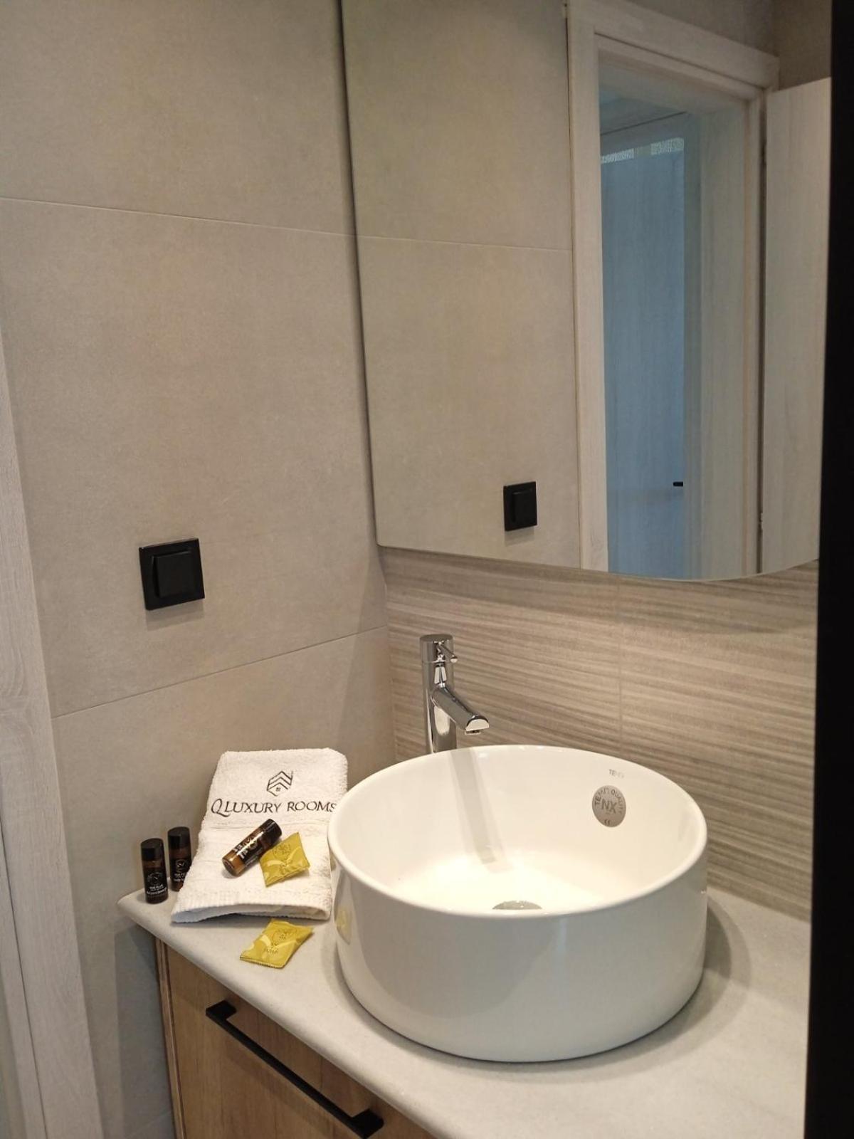 Q Luxury Rooms Paleros Rom bilde